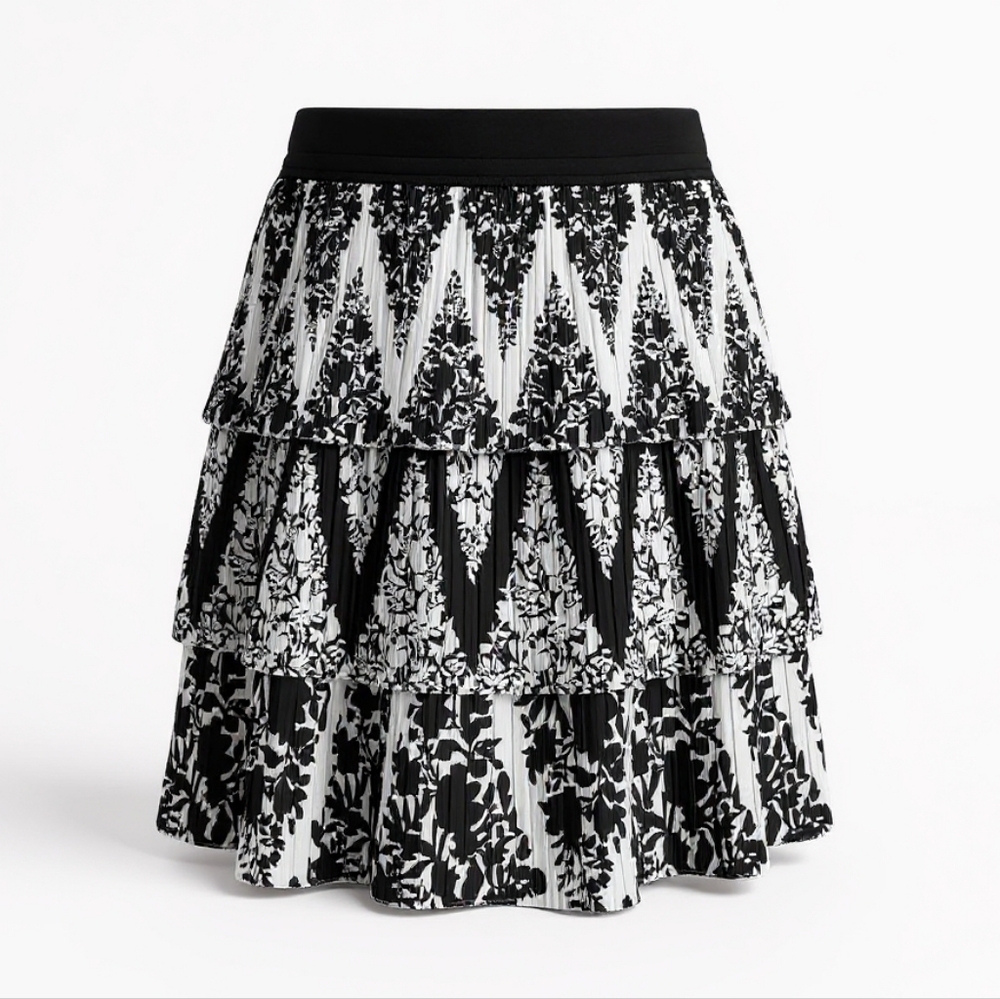 NEW! White House Black Market Skirt